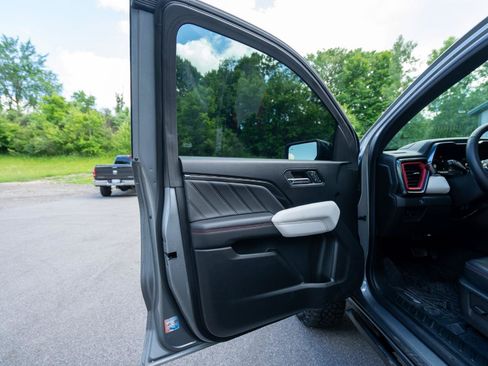 Used 2023 GMC Canyon AT4X AWD/4WD image 11