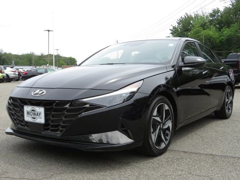 Used 2023 Hyundai Elantra Limited FWD image 1