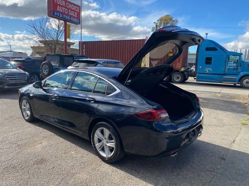 Used 2018 Buick Regal Preferred image 10