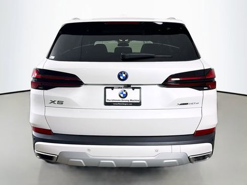 Used 2024 BMW X5 xDrive50e w/ Premium Package image 6