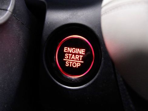 Certified 2023 Honda HR-V LX image 30