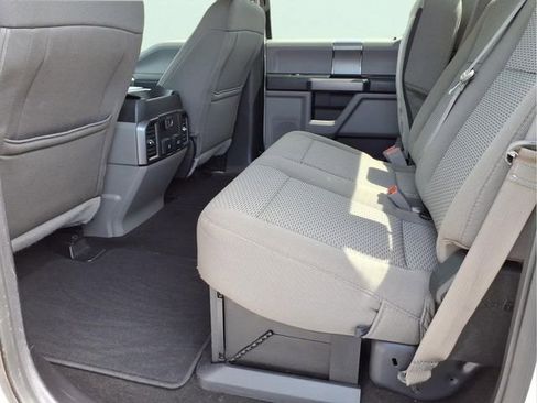 Used 2019 Ford F250 XLT w/ XLT Premium Package AWD/4WD image 12
