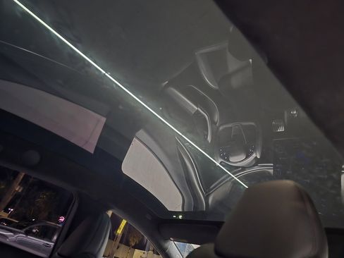 Used 2021 Tesla Model S Plaid image 41