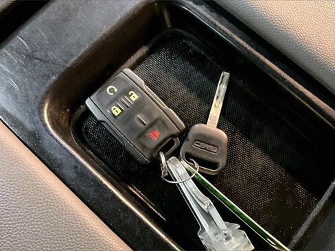 Used 2015 GMC Sierra 2500 SLE w/ SLE Preferred Package image 34