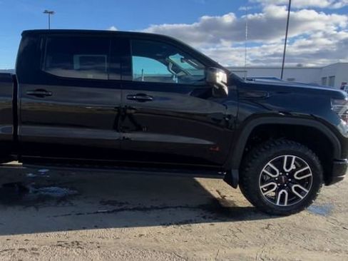 New 2026 GMC Sierra 1500 AT4 w/ AT4 Premium Package AWD/4WD image 9