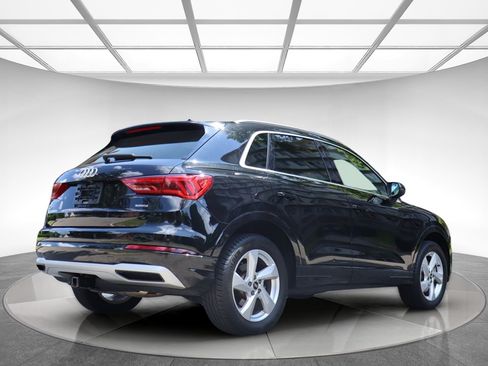 Used 2021 Audi Q3 2.0T Premium w/ Convenience Package AWD/4WD image 5