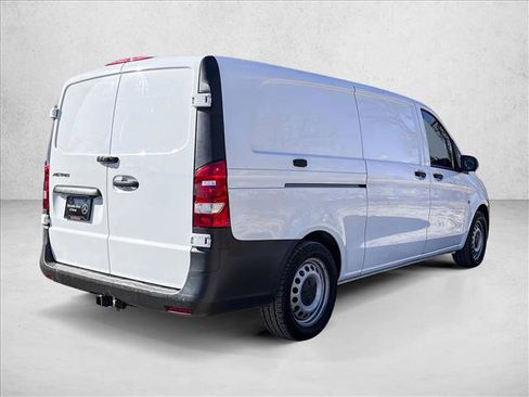 Used 2018 Mercedes-Benz Metris image 5