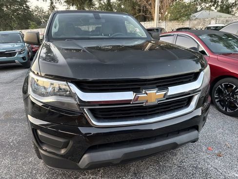 Used 2019 Chevrolet Colorado W/T RWD image 2