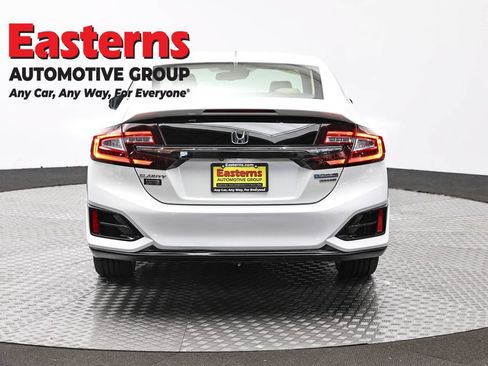 Used 2018 Honda Clarity Touring image 6
