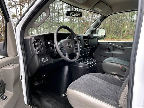 Certified 2023 Chevrolet Express 2500 w/ Driver Convenience Package image 20