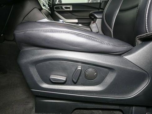 Used 2023 Ford Explorer XLT w/ Equipment Group 202A AWD/4WD image 37