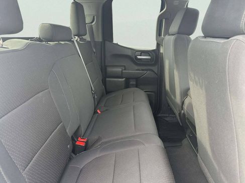 Used 2019 Chevrolet Silverado 1500 Custom w/ Custom Convenience Package AWD/4WD image 15