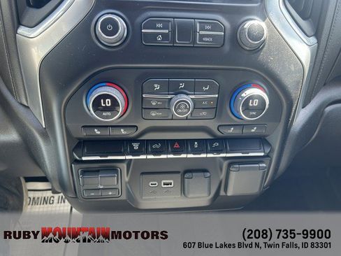 Used 2022 Chevrolet Silverado 2500 LT w/ Fleet Comfort Package AWD/4WD image 11