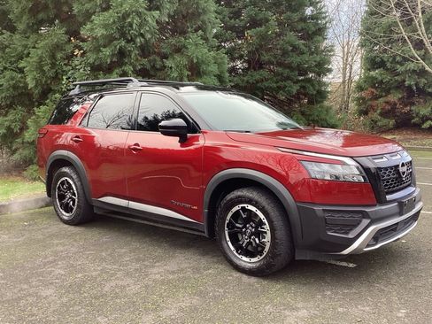 Used 2023 Nissan Pathfinder Rock Creek image 8