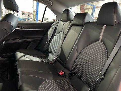 Used 2024 Toyota Camry SE FWD image 33