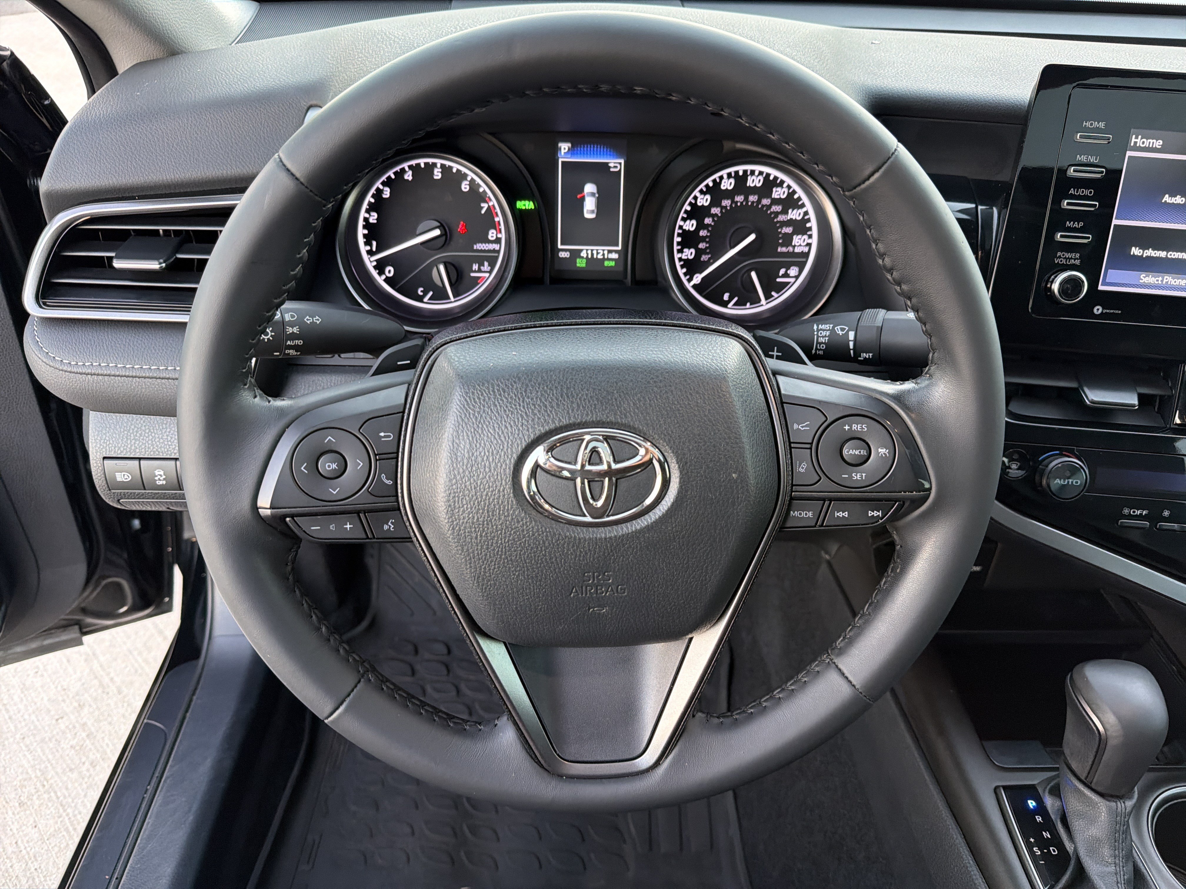 Used 2024 Toyota Camry SE w/ Convenience Package FWD image 18