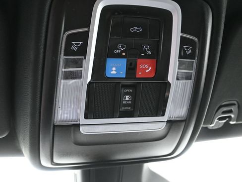 Used 2025 RAM 1500 Big Horn AWD/4WD image 23