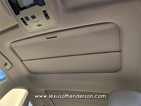 Used 2017 Lexus ES 350 image 11