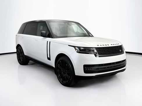 New 2026 Land Rover Range Rover Long Wheelbase SE image 3
