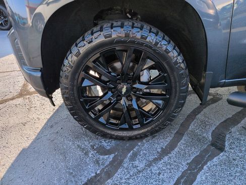 Used 2020 Chevrolet Silverado 1500 Custom w/ Custom Value Package AWD/4WD image 27