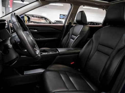 Used 2023 Nissan Rogue SV w/ SV Premium B Package FWD image 27