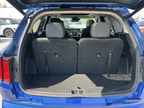 Certified 2023 Kia Sorento SX image 23
