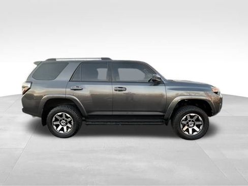 Used 2020 Toyota 4Runner SR5 image 9