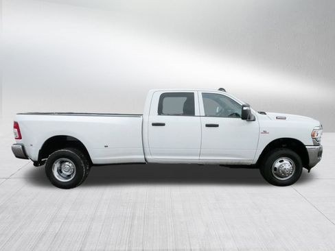 Used 2024 RAM 3500 Tradesman w/ Chrome Appearance Group image 8