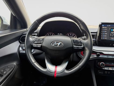 Used 2020 Hyundai Veloster 2.0 Premium FWD image 28