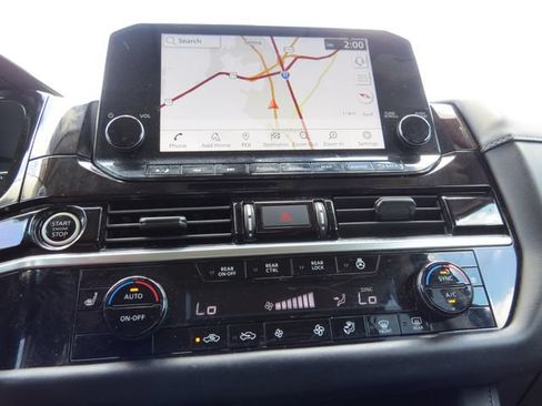 Used 2022 Nissan Pathfinder SL w/ SL Premium Package FWD image 22