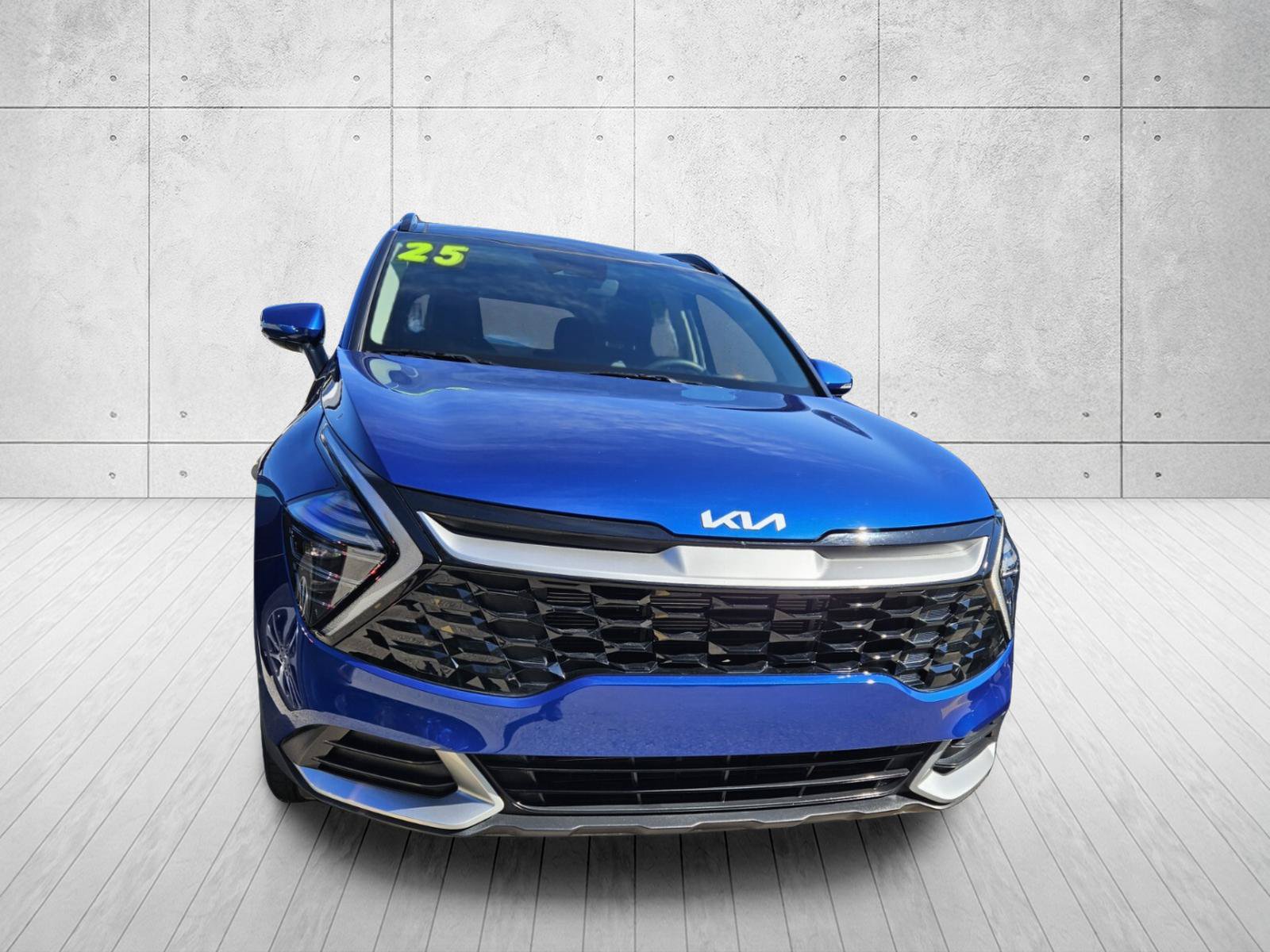 Used 2025 Kia Sportage EX w/ Premium Package FWD image 4