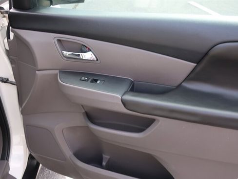 Used 2015 Honda Odyssey EX-L image 31