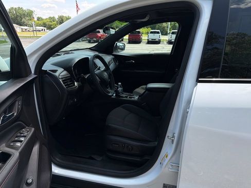 Used 2024 Chevrolet Equinox RS w/ LPO, Floor Liner Package FWD image 11