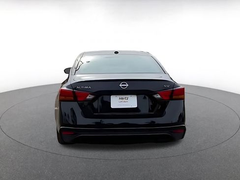 Used 2024 Nissan Altima 2.5 SV image 11
