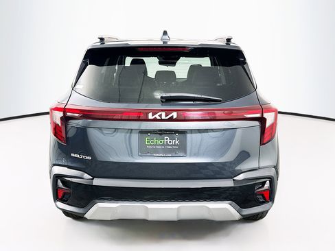 Used 2025 Kia Seltos S FWD image 7