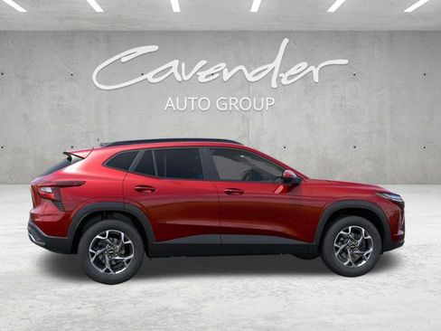 New 2026 Chevrolet Trax LT w/ Driver Confidence Package image 5