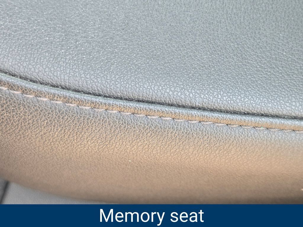 Certified 2024 Chevrolet Malibu LT FWD image 11