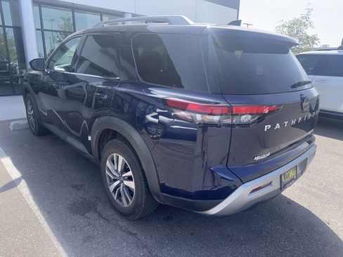 Used 2023 Nissan Pathfinder SL image 7