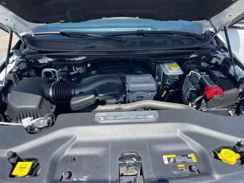 Used 2023 Jeep Wagoneer 4WD w/ Premium Group I image 38