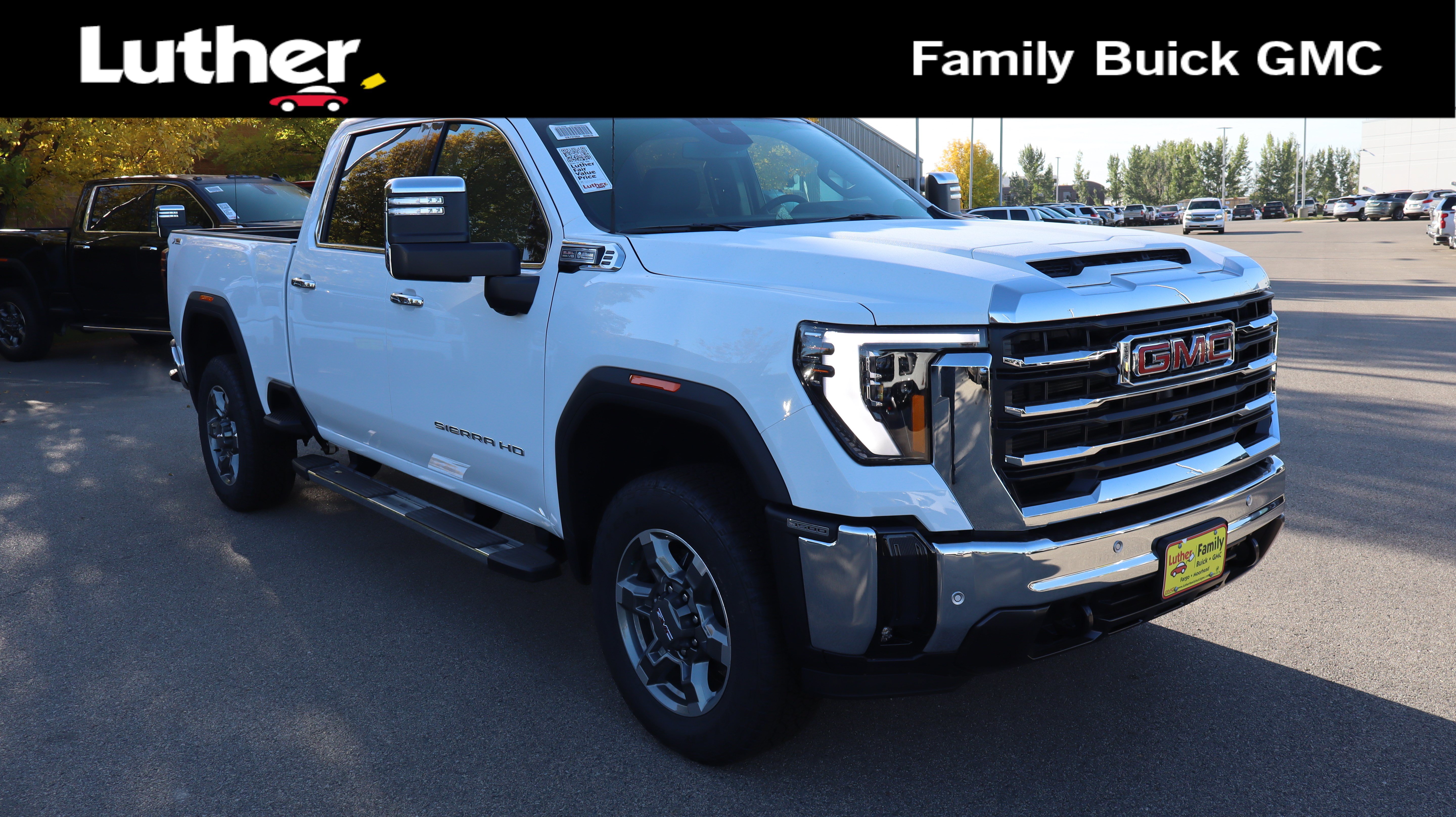 New 2026 GMC Sierra 3500 SLT w/ SLT Premium Package AWD/4WD image 1
