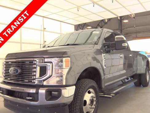 Used 2022 Ford F350 Lariat w/ Chrome Package image 1