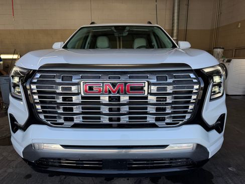 Used 2026 GMC Terrain Denali AWD/4WD image 23