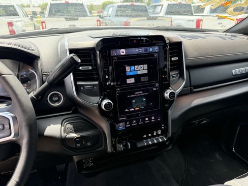 Used 2026 RAM 2500 Laramie AWD/4WD image 20