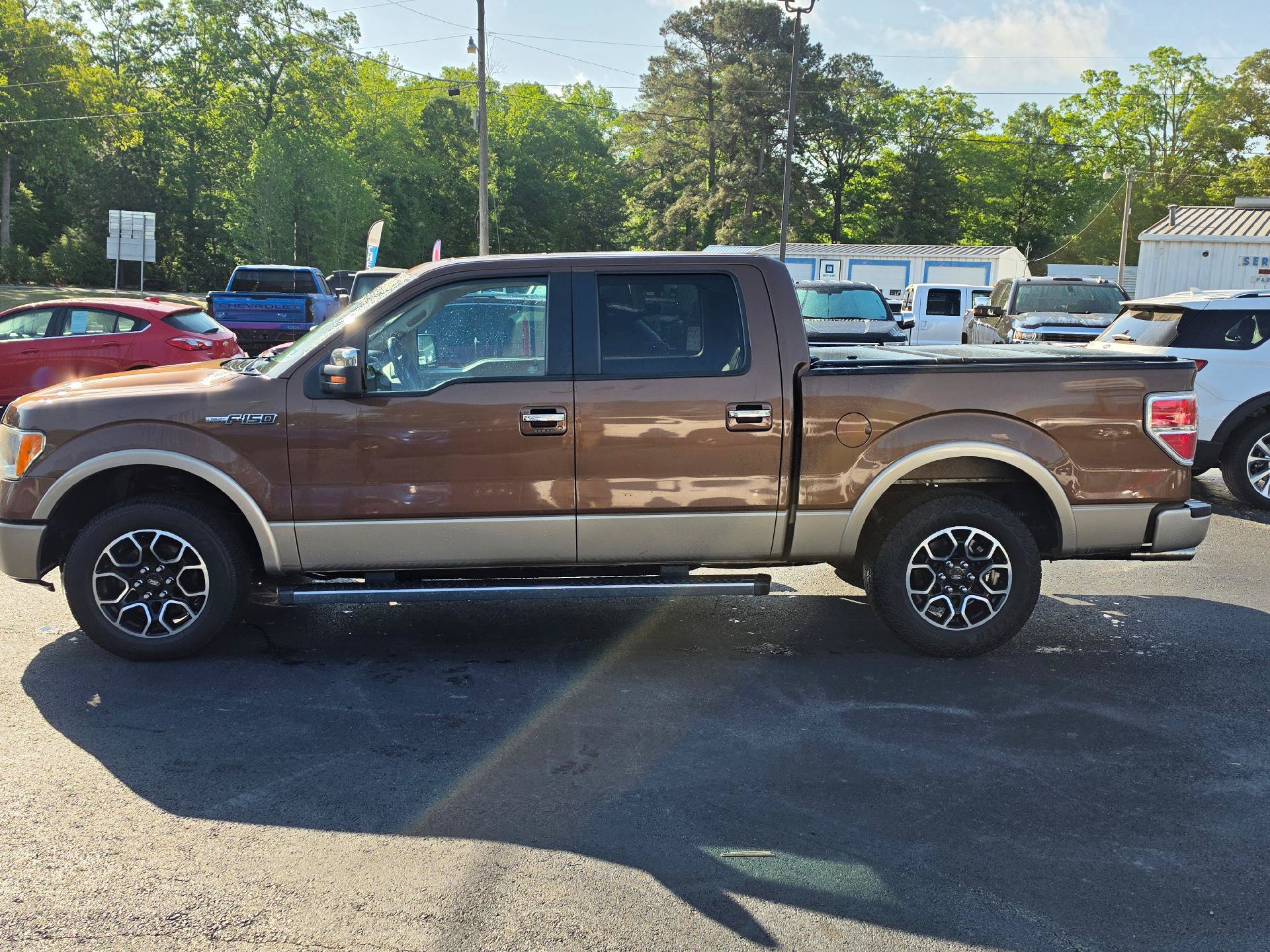 Used 2012 Ford F150 Lariat w/ Lariat Chrome Pkg RWD image 4