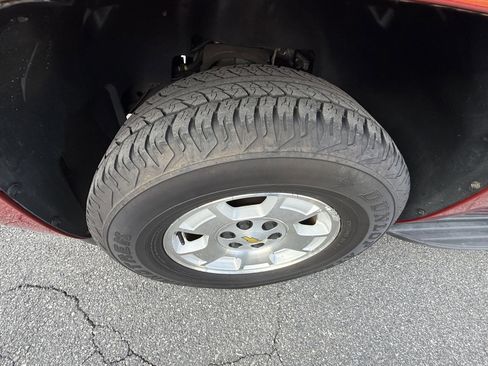 Used 2012 Chevrolet Tahoe LS image 24