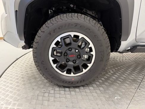 New 2026 Toyota Tacoma TRD Off-Road AWD/4WD image 16