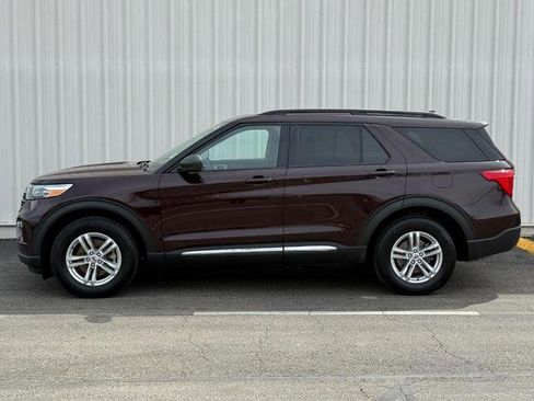 Certified 2023 Ford Explorer XLT w/ Equipment Group 202A AWD/4WD image 3