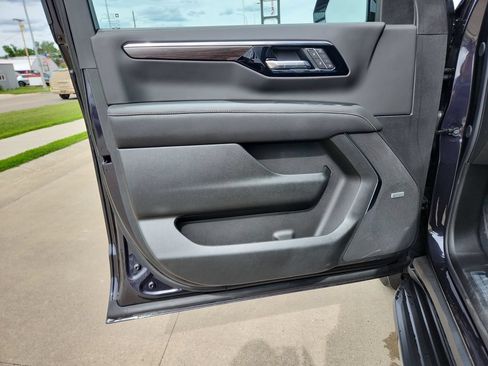 New 2026 Chevrolet Suburban Premier w/ Sun And Tow Package AWD/4WD image 14