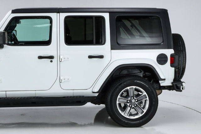 Used 2020 Jeep Wrangler Unlimited Sahara AWD/4WD image 5