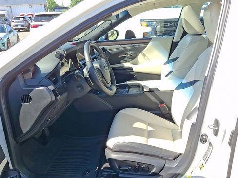 Used 2023 Lexus ES 350 w/ Premium Package FWD image 10